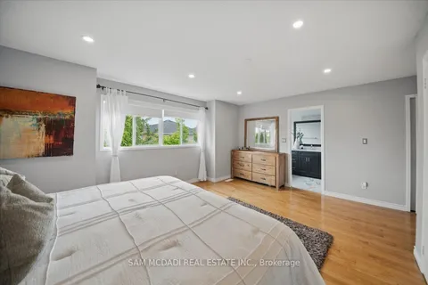 3344 Laburnum Crescent, ON L5N 7M2