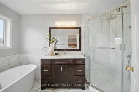 3344 Laburnum Crescent, ON L5N 7M2