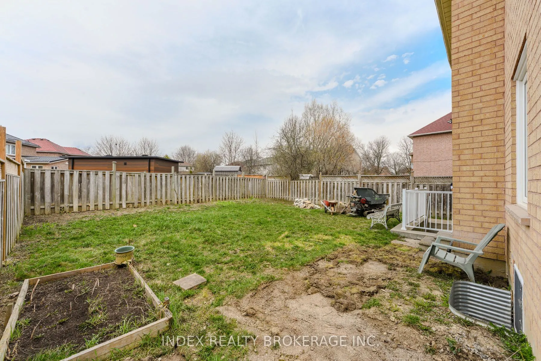 18 Drinkwater Road, ON L6Y 4T6