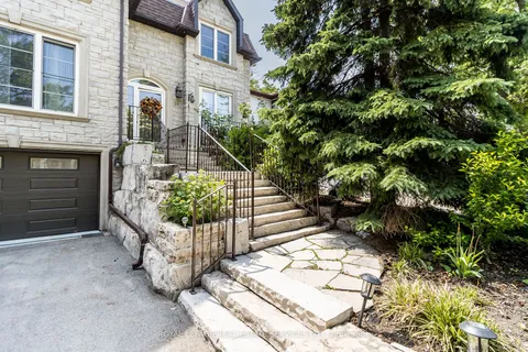 26 Prennan Avenue, ON M9B 4B8
