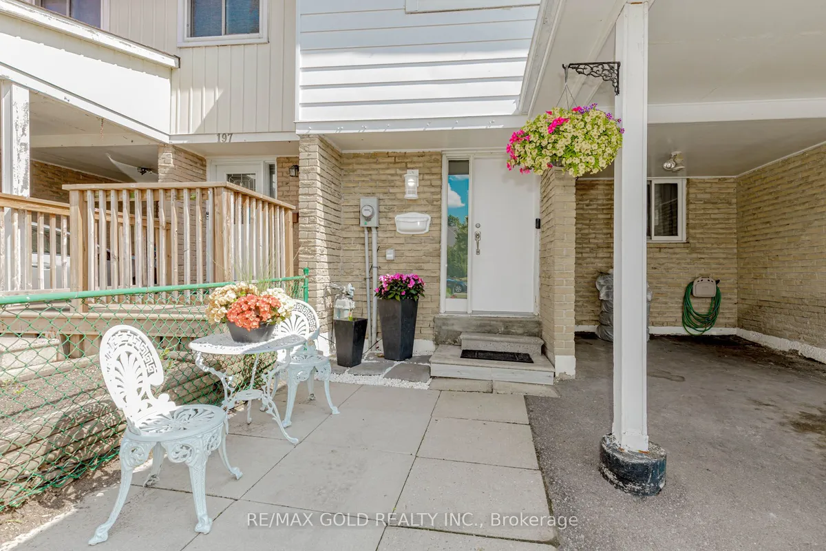 195 Royal Salisbury Way, ON L6V 3J5