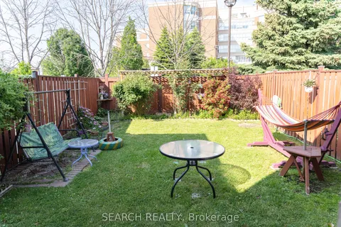 5697 Volpe Avenue, ON L5V 3A5