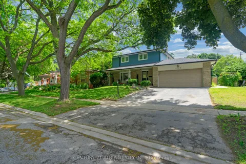 1806 Barsuda Drive, ON L5J 1V4