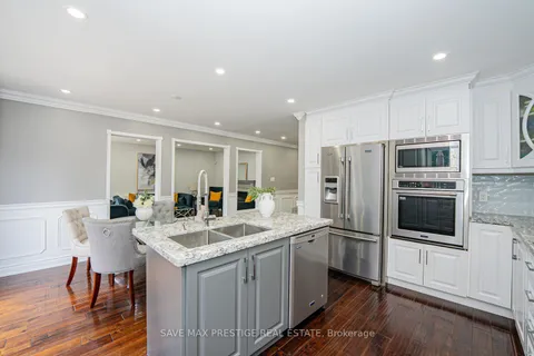 220 Cresthaven Road, ON L7A 1G5