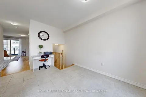 32 VESTRY Way, ON L5P 4N7