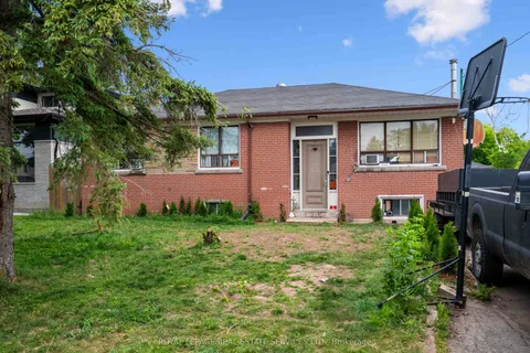 451 Sandmere Place, ON L6L 4G5