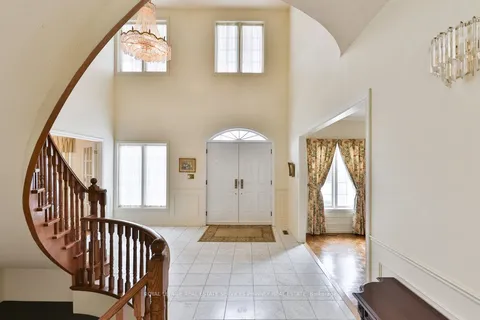 2390 Mississauga Road, ON L5H 2L1