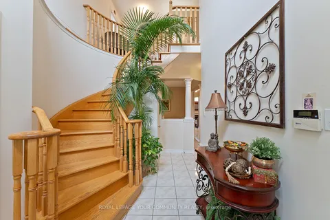90 Brunetta Way, ON L6P 1M9