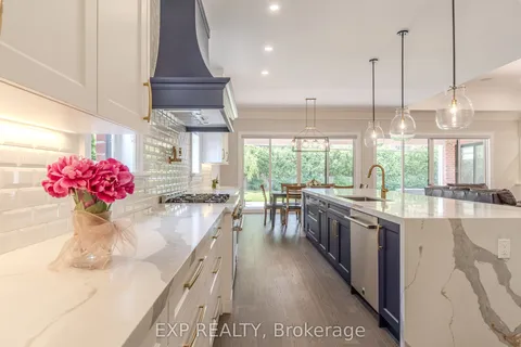 160 White Pines Drive, ON L7L 4E4