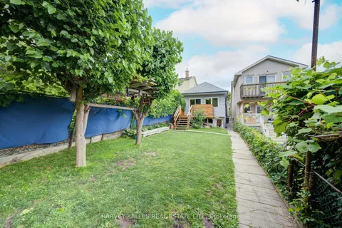 408 Silverthorn Avenue, ON M6M 3H2