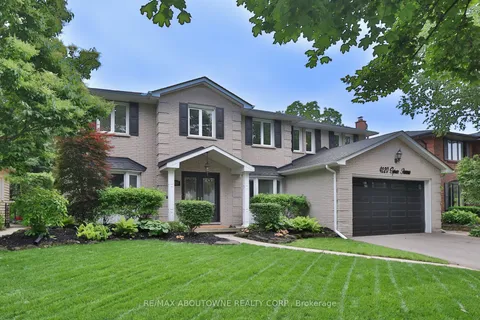 4220 Spruce Avenue, ON L7L 1L2