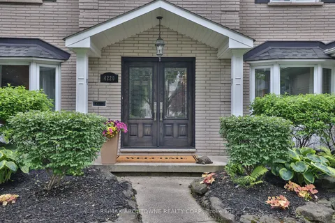 4220 Spruce Avenue, ON L7L 1L2