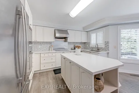 2374 Bankside Drive, ON L5M 6E5