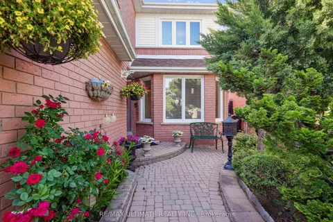 961 Focal Road, ON L5V 1M8