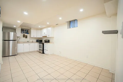 56 Hood Crescent, ON L6Y 4S7