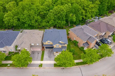 1212 Fox Crescent, ON L9T 6C6