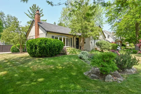 179 Townsend Avenue, ON L7T 1Z3