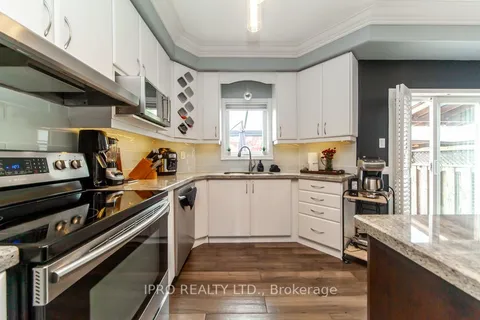 6936 Buttle Station Place, ON L5W 1B8