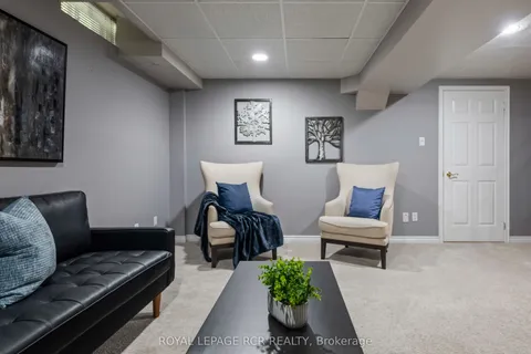 224 Lisa Marie Drive, ON L9W 4P6