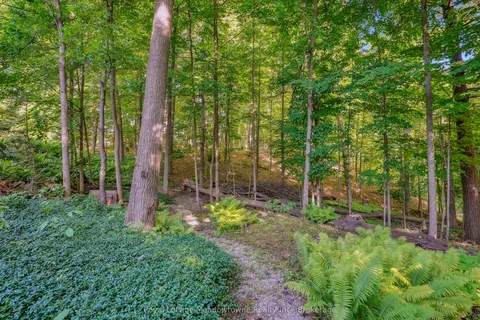 9878 15 Side Road, ON L9T 2X9