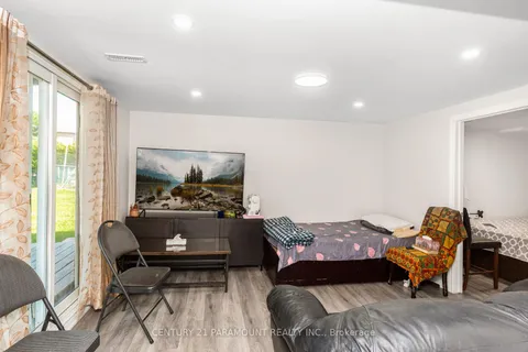 12 Montjoy Crescent, ON L6S 3E7