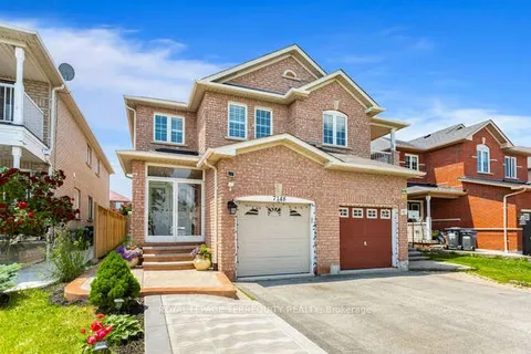 7148 Village Walk, ON L5W 1X2