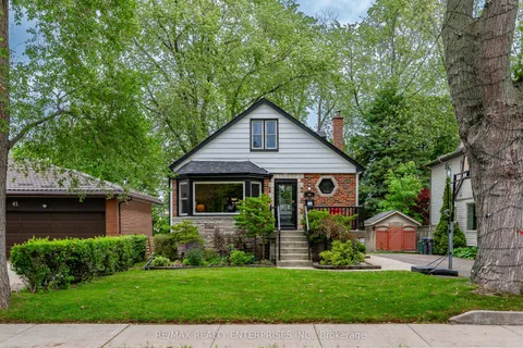 43 Pine Avenue, ON L5H 2P5