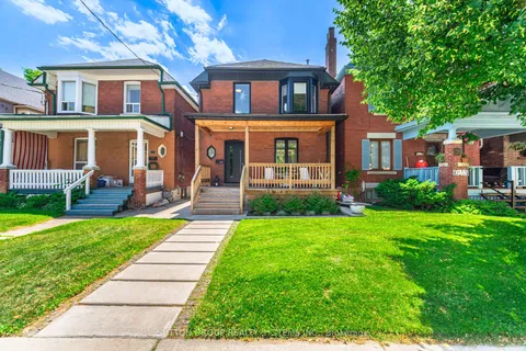 237 St Johns Road, ON M6P 1V3