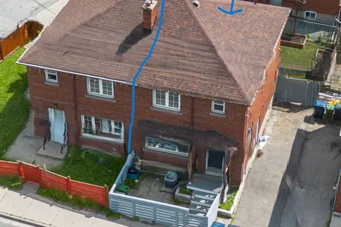 722 Weston Road, ON M6N 3R5