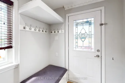 722 Weston Road, ON M6N 3R5