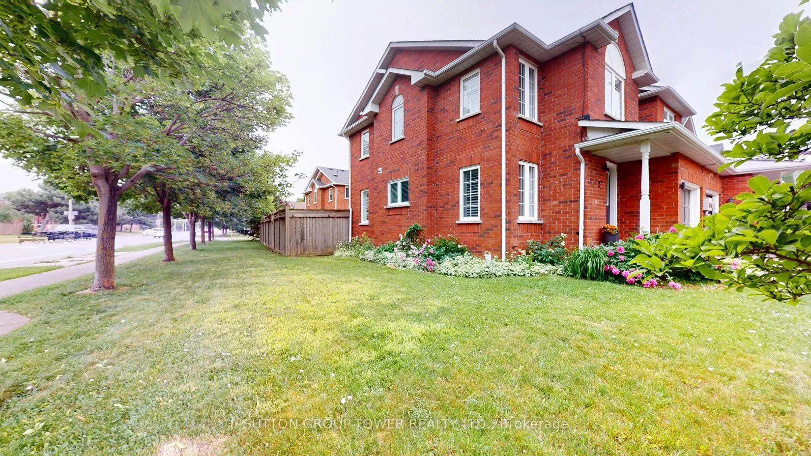 2 Dawson Crescent, ON L9T 5H8