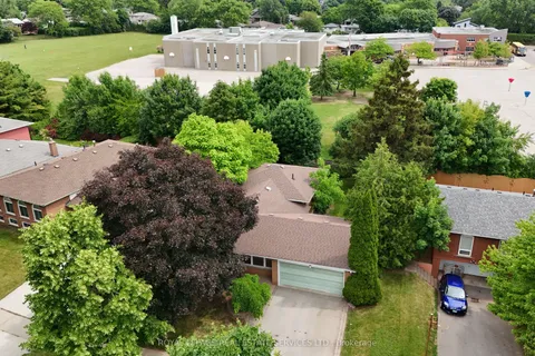 2482 Bridge Road, ON L6L 2H2