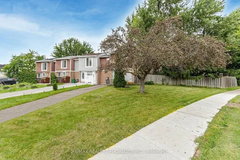 30 Hardcastle Court, ON L6S 2B3