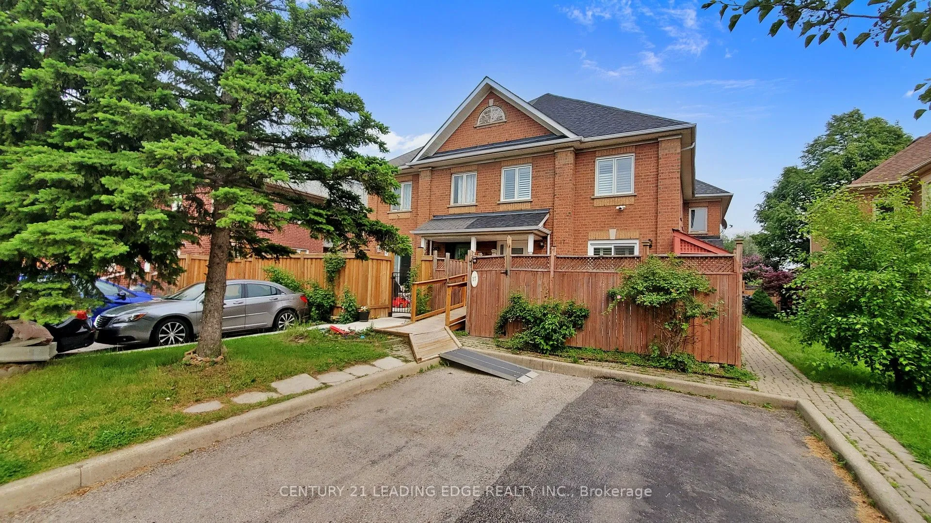 17 Pressed Brick Drive, ON L6V 4K3