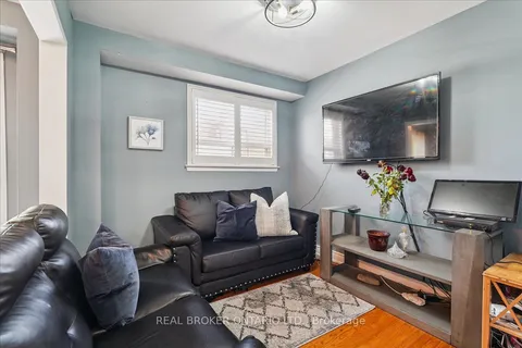 3106 Redbank Crescent, ON L4T 1V1