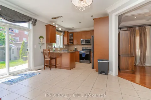 26 Maybeck Drive, ON L6X 0Z1