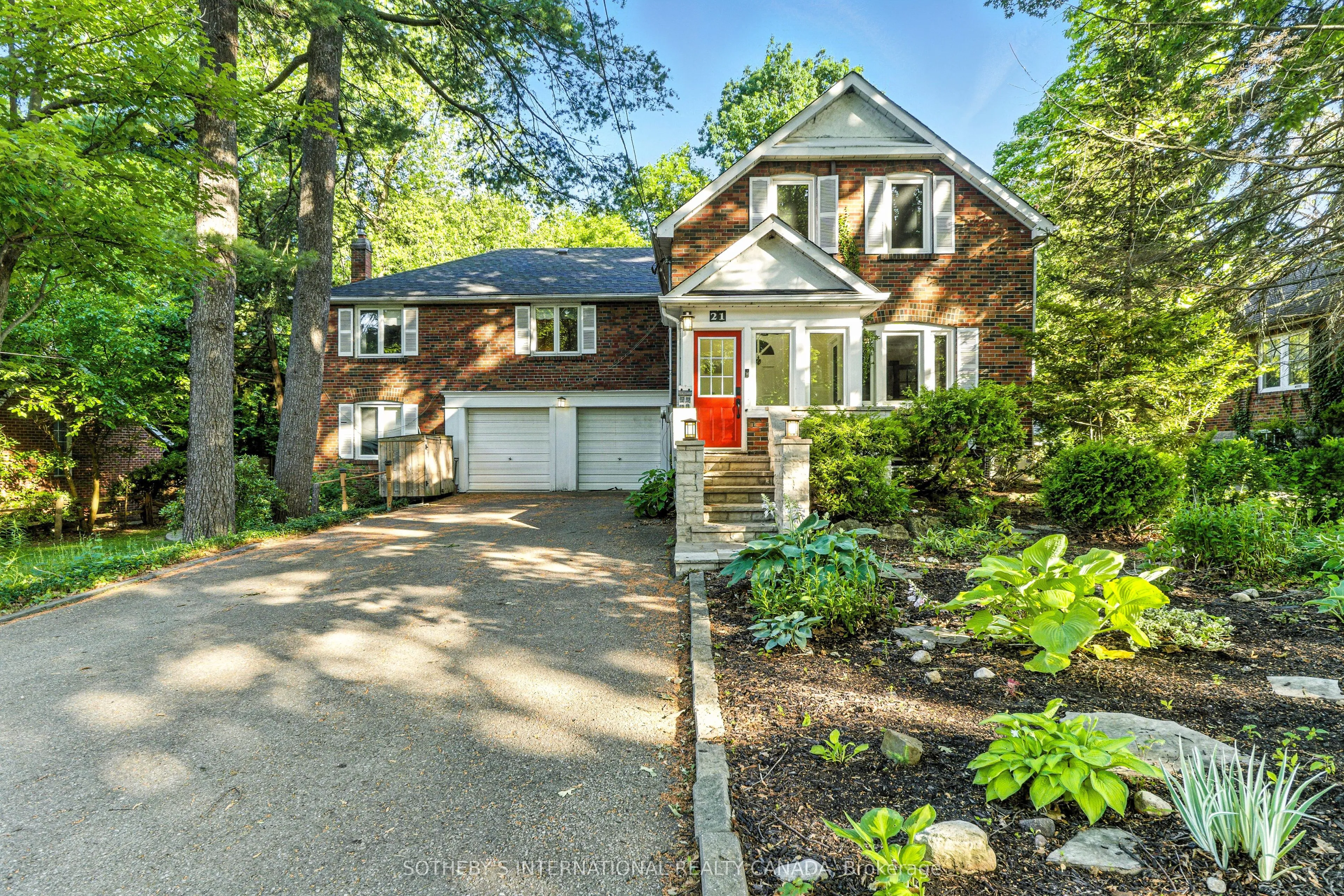 21 Indian Valley Trail, ON L5G 2K3