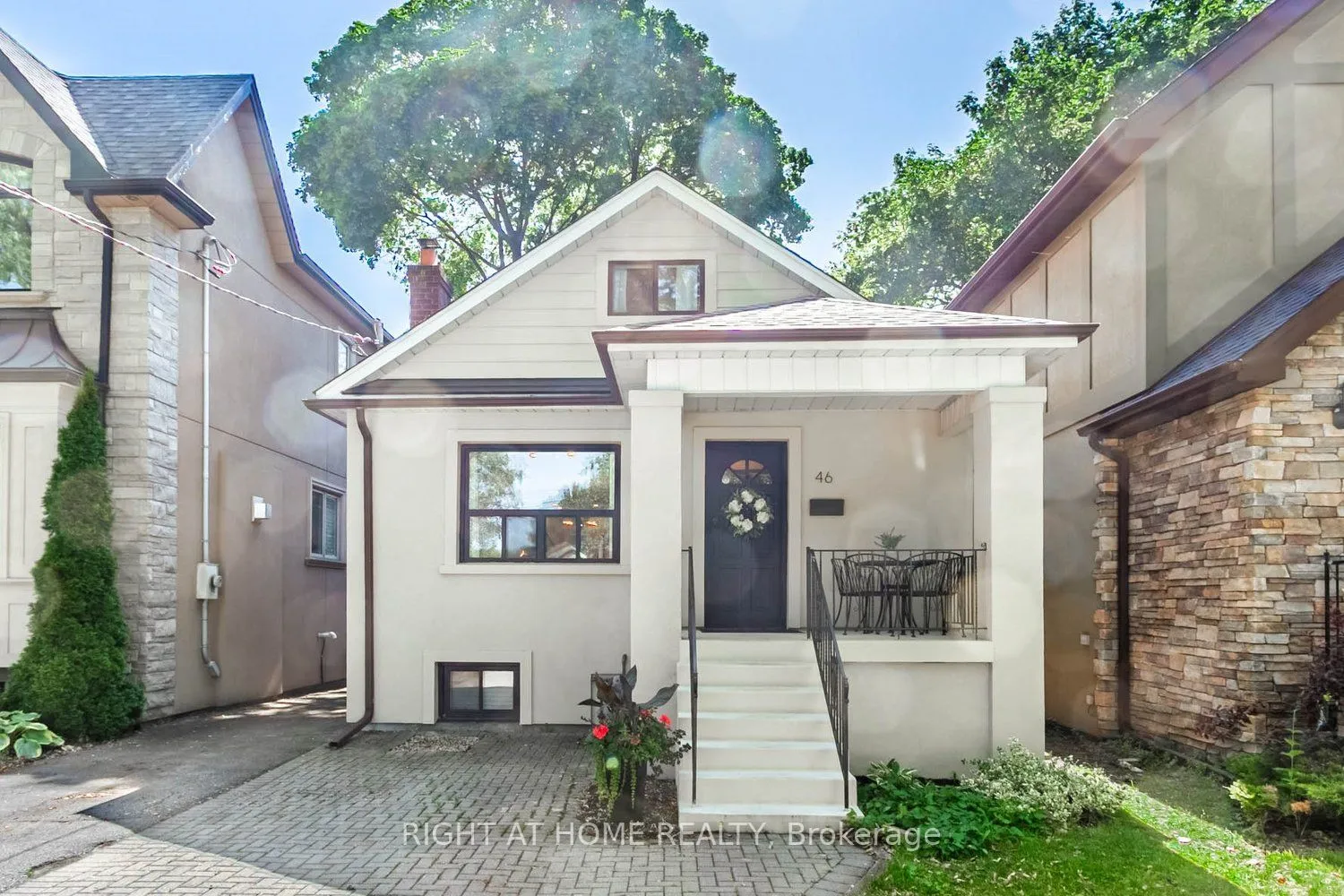 46 Clissold Road, ON M8Z 4T5