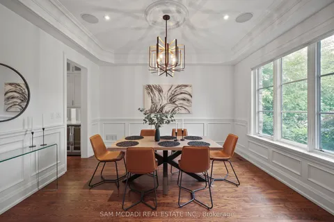 190 Maplewood Road, ON L5G 2M6