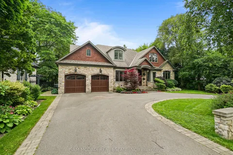 190 Maplewood Road, ON L5G 2M6