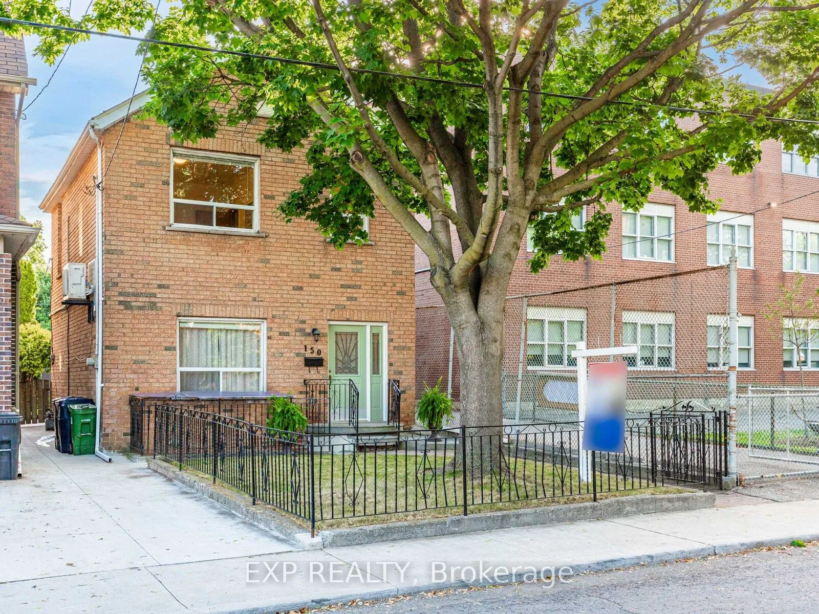 150 Edwin Avenue, ON M6P 3Z9