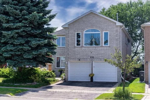 956 Winterton Way, ON L5V 1M6