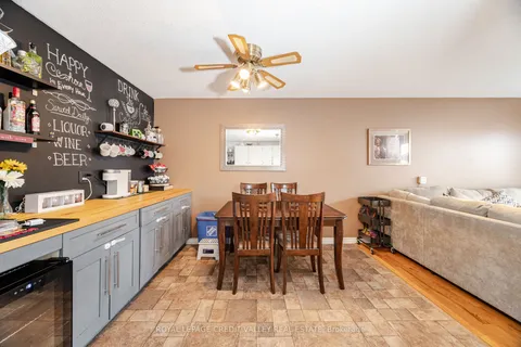 25 Huntingwood Crescent, ON L6S 1S5