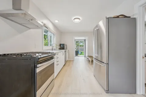 179 Angelene Street, ON L5G 1X1