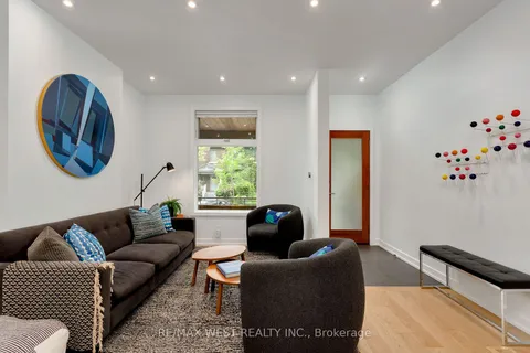 21 Cowan Avenue, ON M6K 2N1