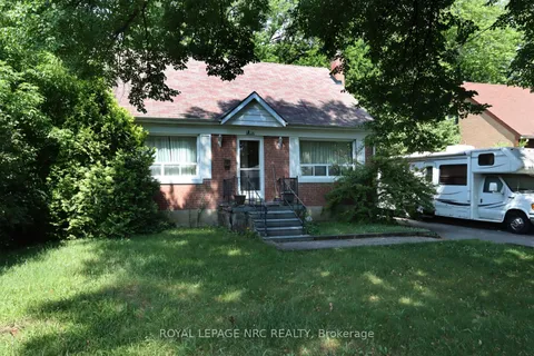 24 Ann Arbour Road, ON M9M 2J6