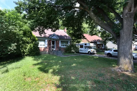 24 Ann Arbour Road, ON M9M 2J6