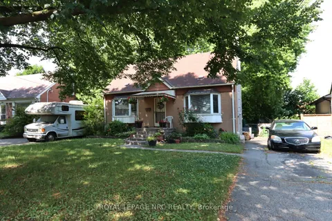 26 Ann Arbour Road, ON M9M 2J6