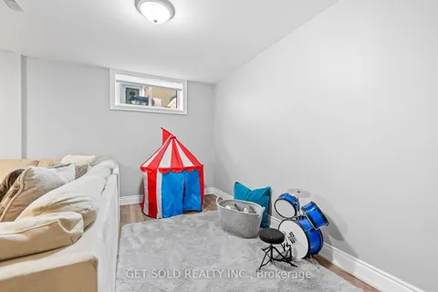 117 Jeffcoat Drive, ON M9W 3B9