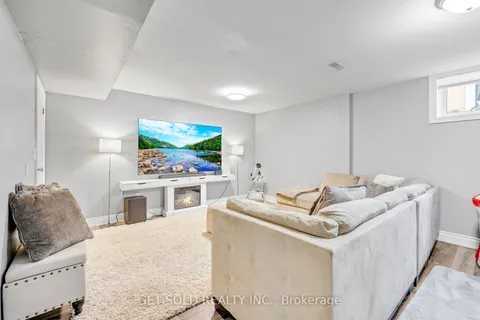 117 Jeffcoat Drive, ON M9W 3B9